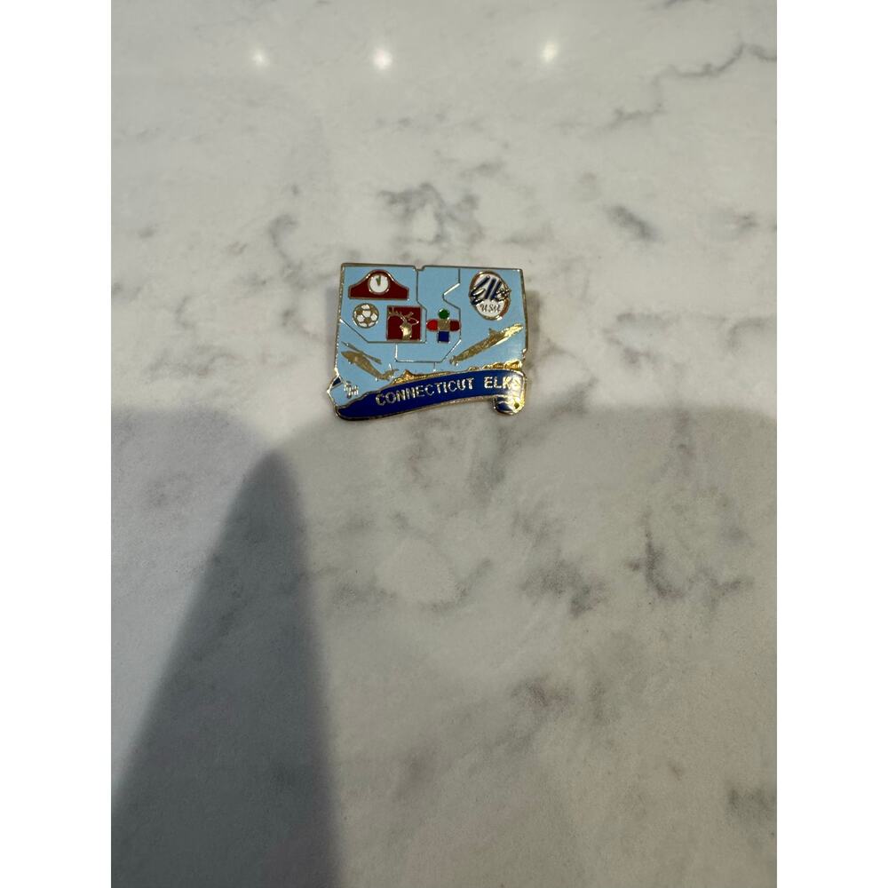Connecticut Elks Lodge state shaped pin blue dark blue lapel hat backpack pin